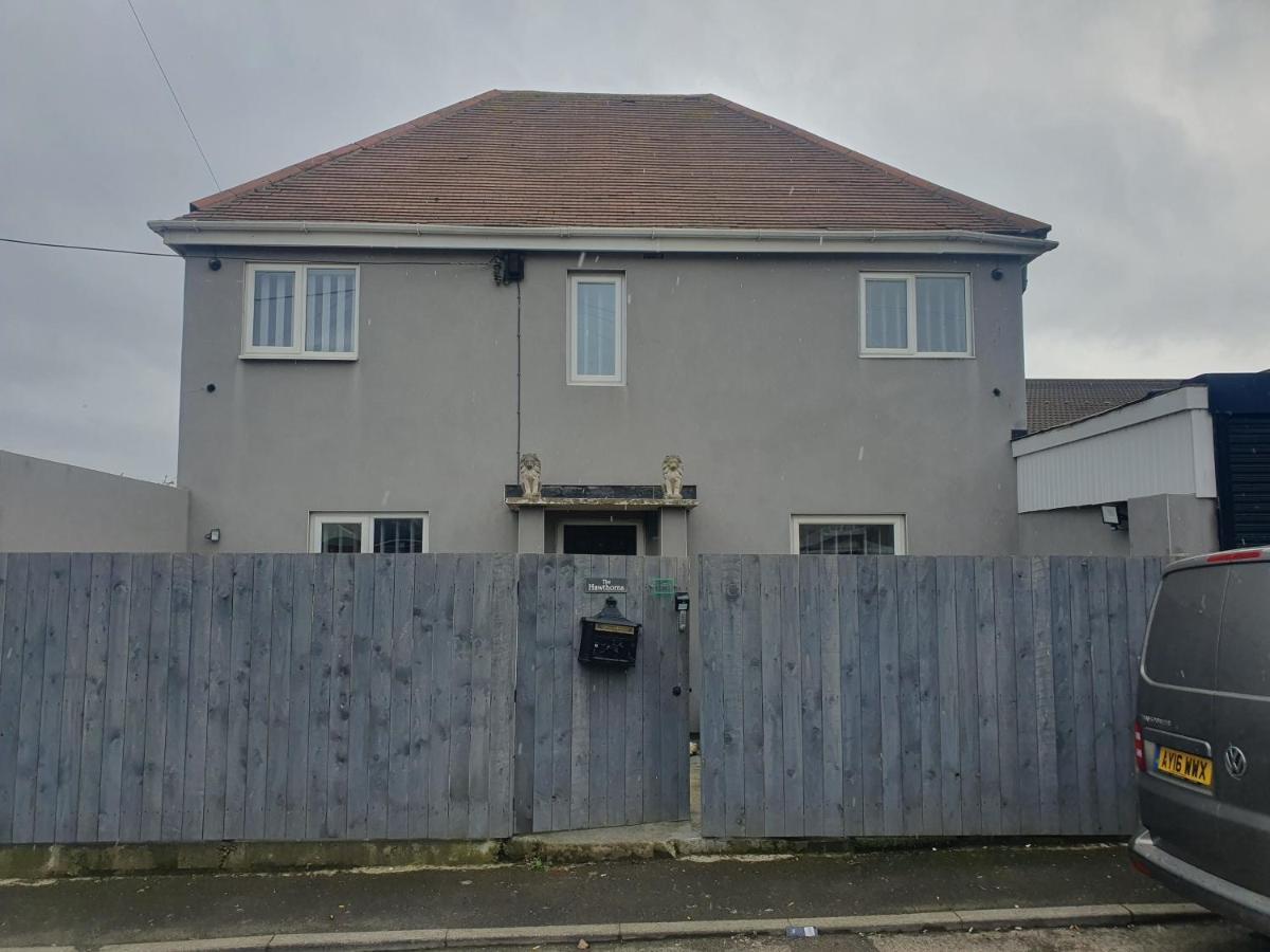 The Hawthorns Large Detached 3 Bedroom Family Home Seaham Bagian luar foto